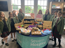 Oswestry School entrepreneurs raise £300 for Severn Hospice Oswestry School entrepreneurs raise £300 for Severn Hospice