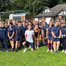 Oswestry pupils run with 53 marathon hero Amy Hughes Oswestry pupils run with 53 marathon hero Amy Hughes